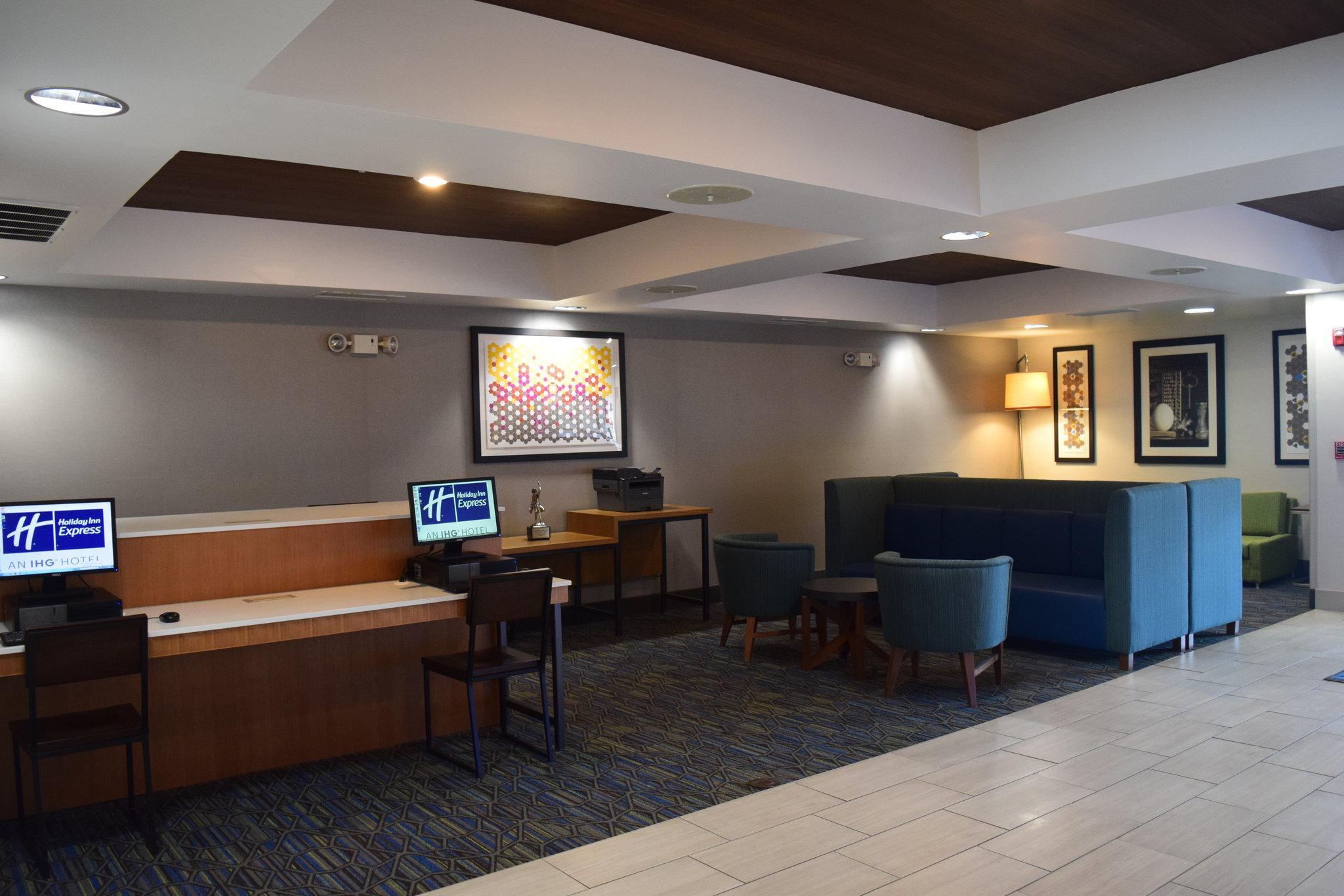 Holiday Inn Express & Suites Sparta Buitenkant foto