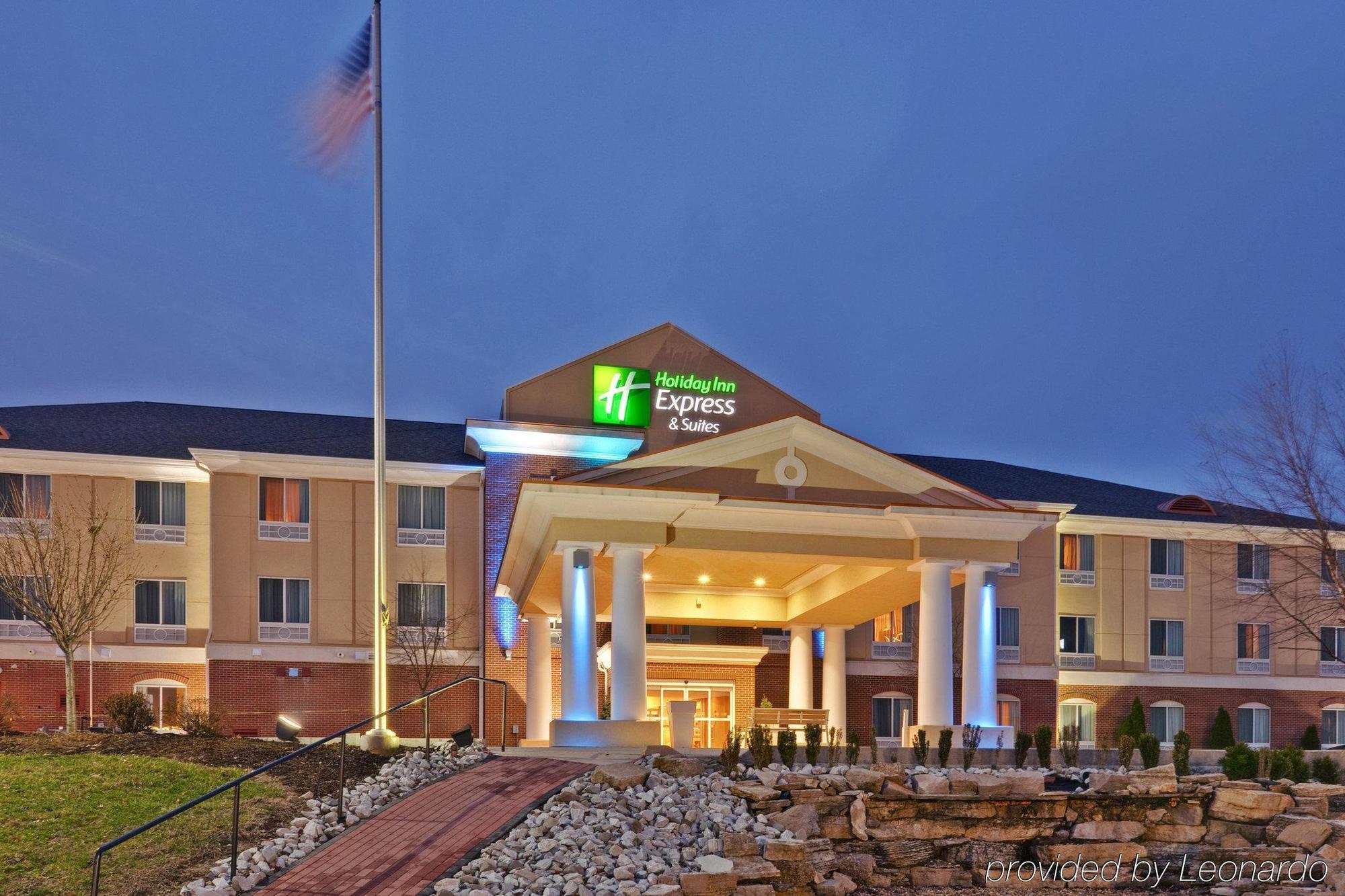 Holiday Inn Express & Suites Sparta Buitenkant foto